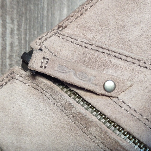 Teva Delavina Suede Ankle Boots-Waterproof - Picture 6 of 10